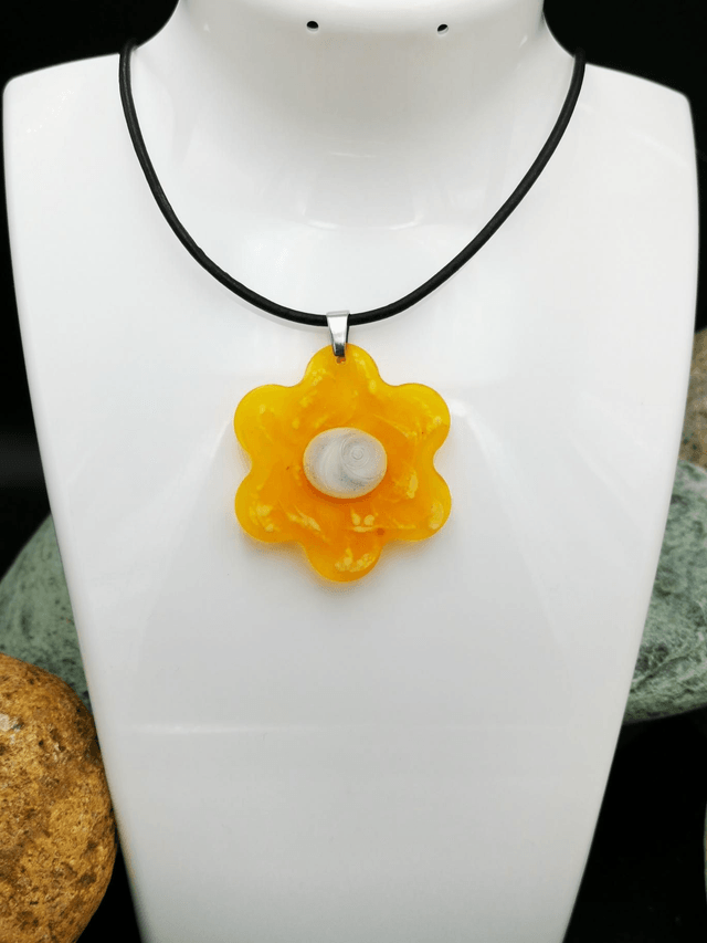 PEN-007 Pendentif  fleur orange et blanc 
