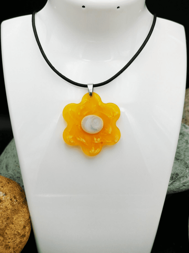 PEN-007 Pendentif  fleur orange et blanc 