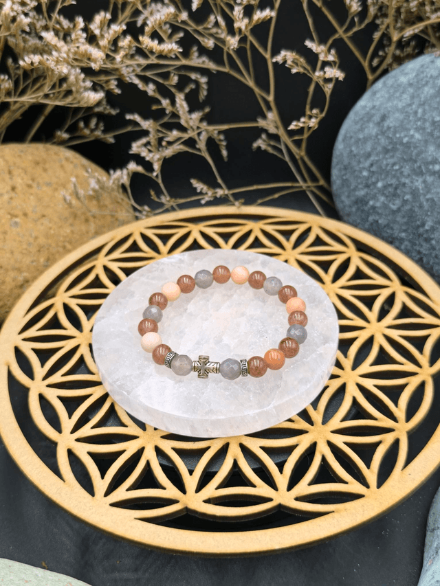 BP.002 Bracelet croix argentée et quartz