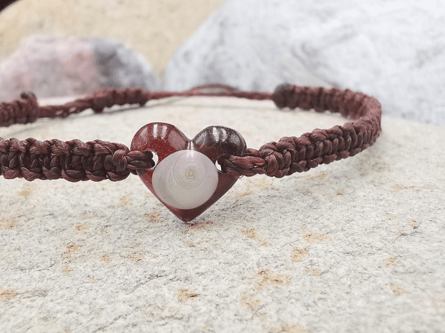 BCO-008 Bracelet petit cœur marron 