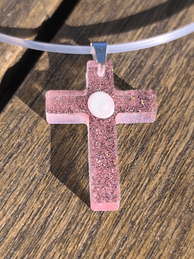 PEN-18 Croix rose